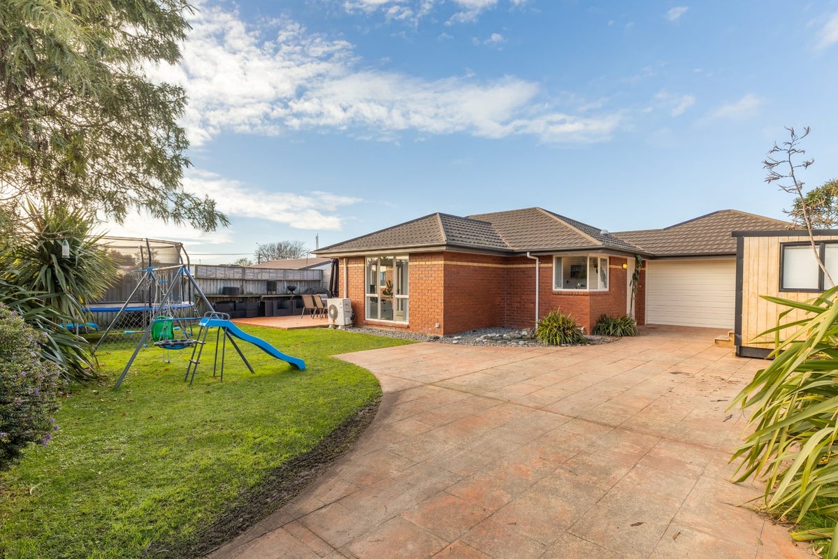 260E Breezes Road, Aranui, Christchurch - Carousel 1