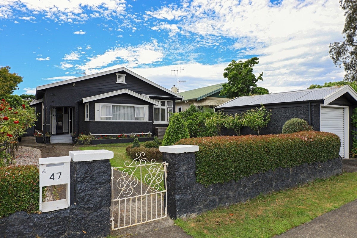 47 Vigor Brown Street, Napier South, Napier - Carousel 1