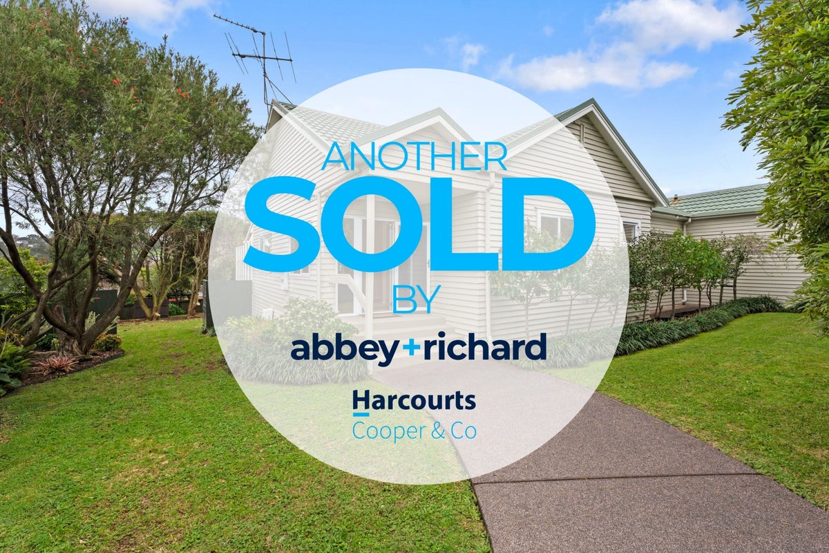 104 Frederick Street, Hillsborough, Auckland - Carousel 1