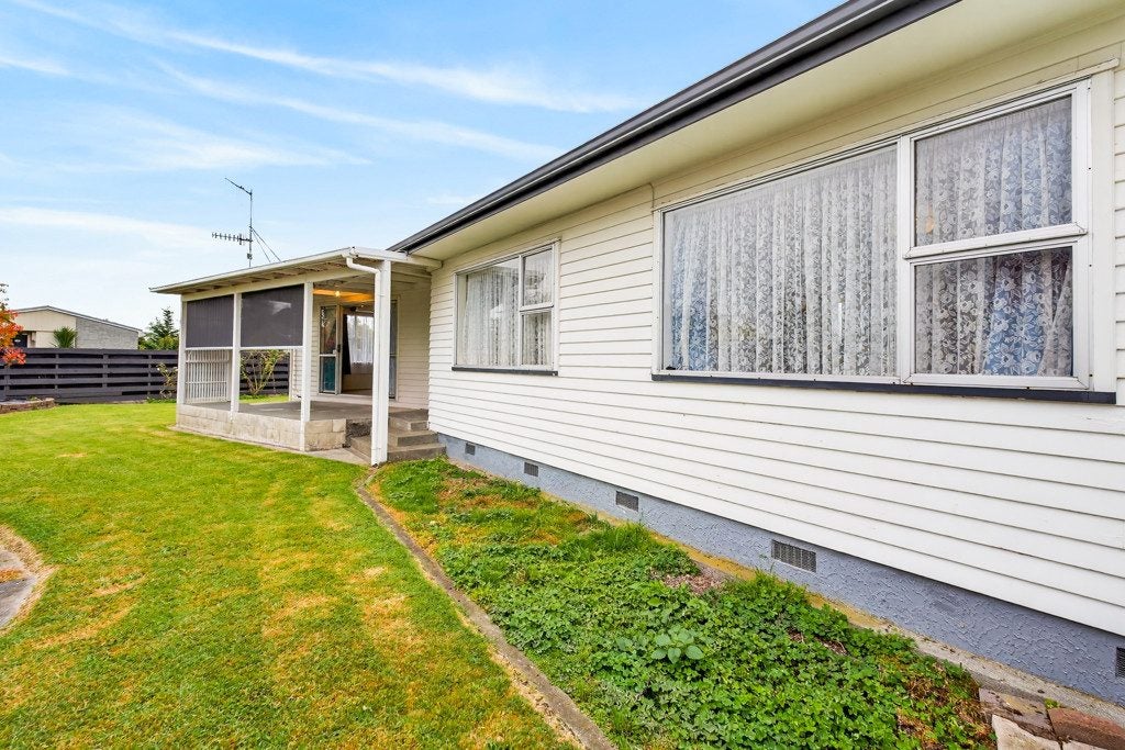 63 Alexander Avenue, Onekawa, Napier - Carousel 2