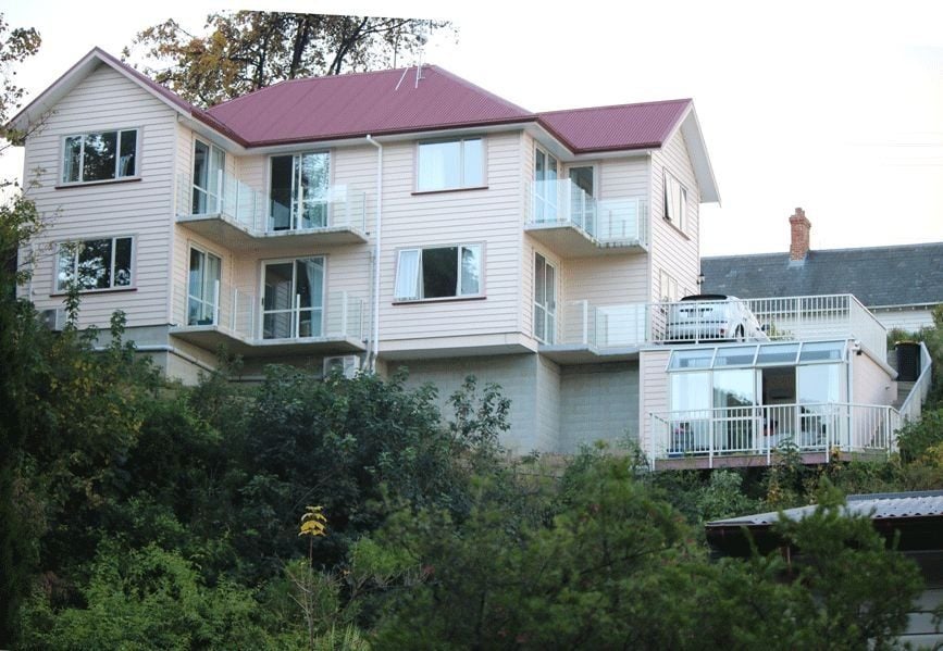 20 Lachlan Avenue, North Dunedin, Dunedin - Carousel 1