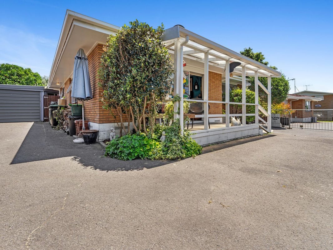 10B Linklater Avenue, Bellevue, Tauranga - Carousel 1