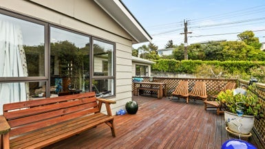 60 Link Road, Newlands, Wellington - Carousel 1