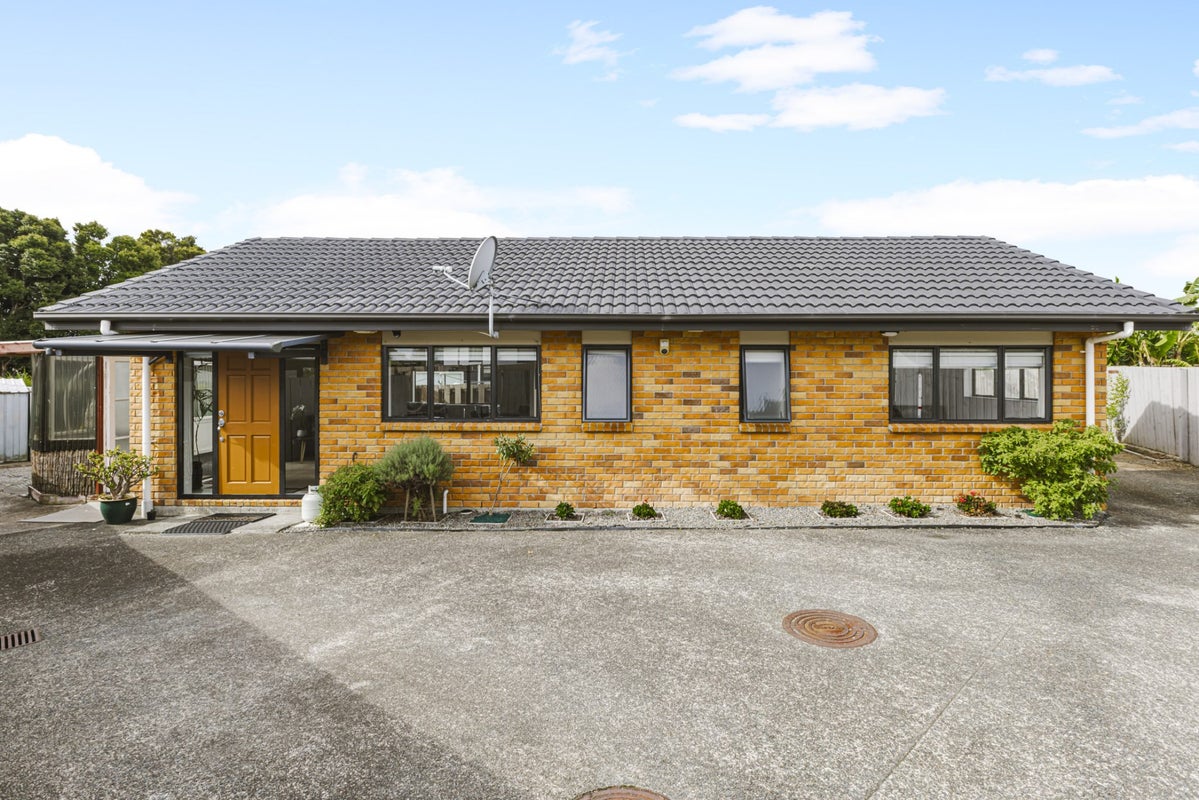 8A Ramsey Street, Papatoetoe, Auckland - Carousel 1