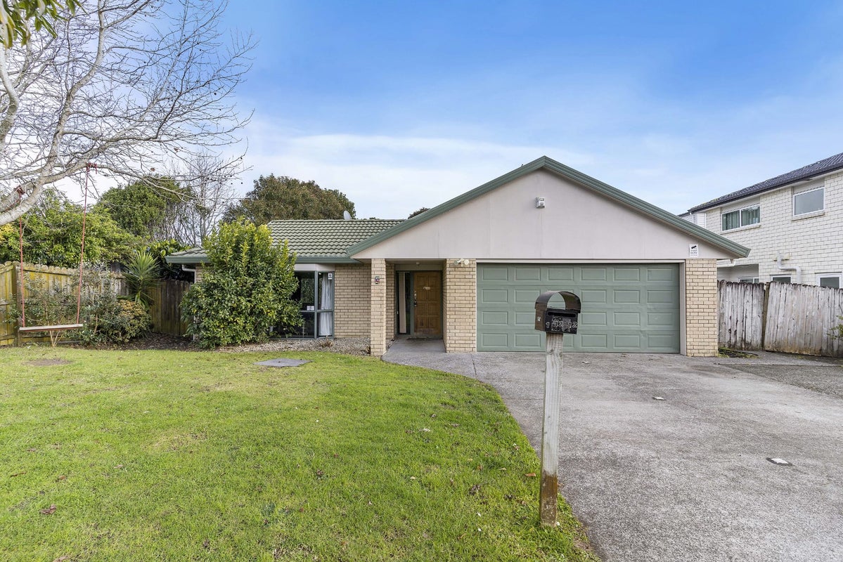 12 Quattro Avenue, Flat Bush, Auckland - Carousel 1