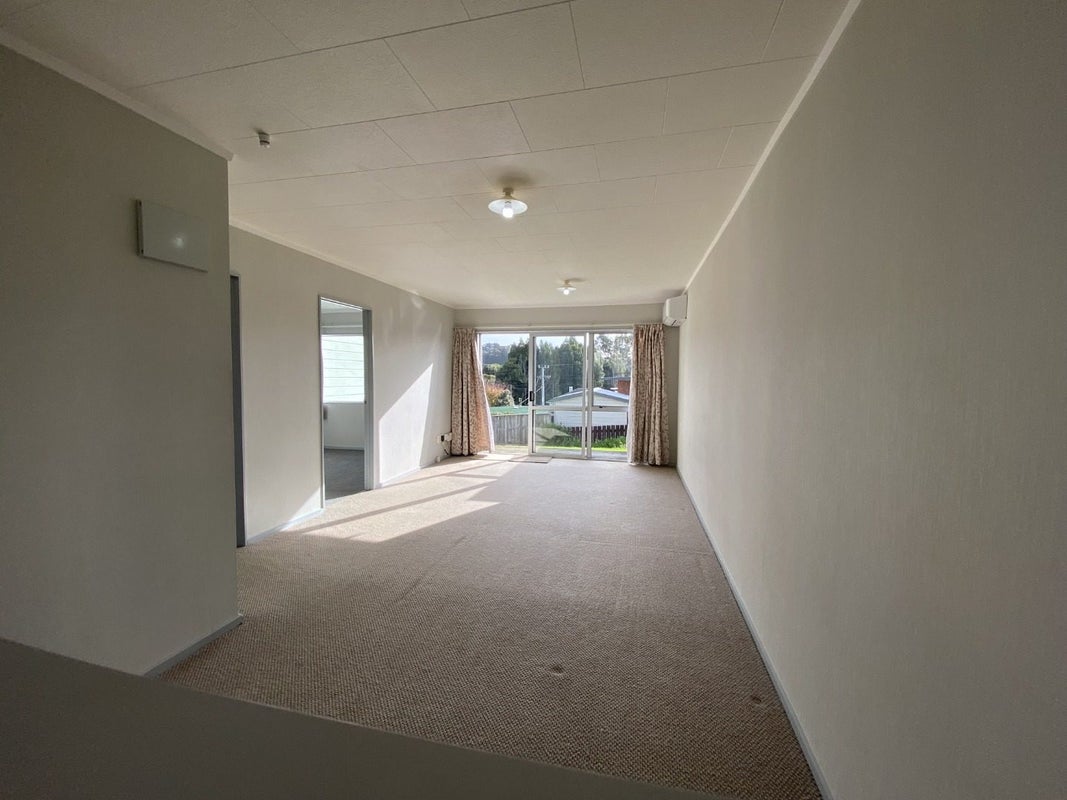 4 Euclid Street, Vogeltown, New Plymouth - Carousel 2