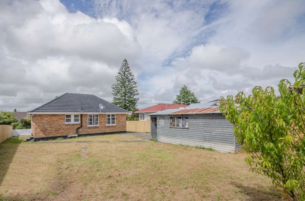 46 McAnnalley Street, Manurewa East, Auckland - Carousel 2