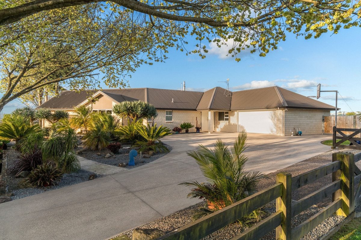 89 Gasson Lane, Pyes Pa, Tauranga - Carousel 2