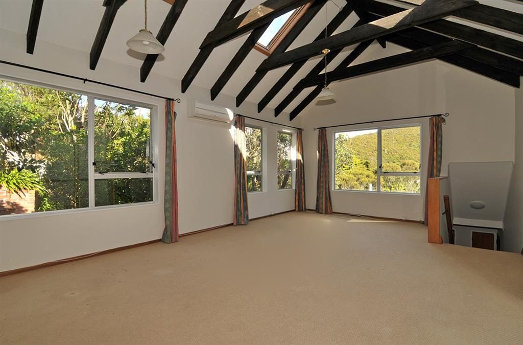 16B Ngarimu Grove, Ngaio, Wellington - Carousel 2