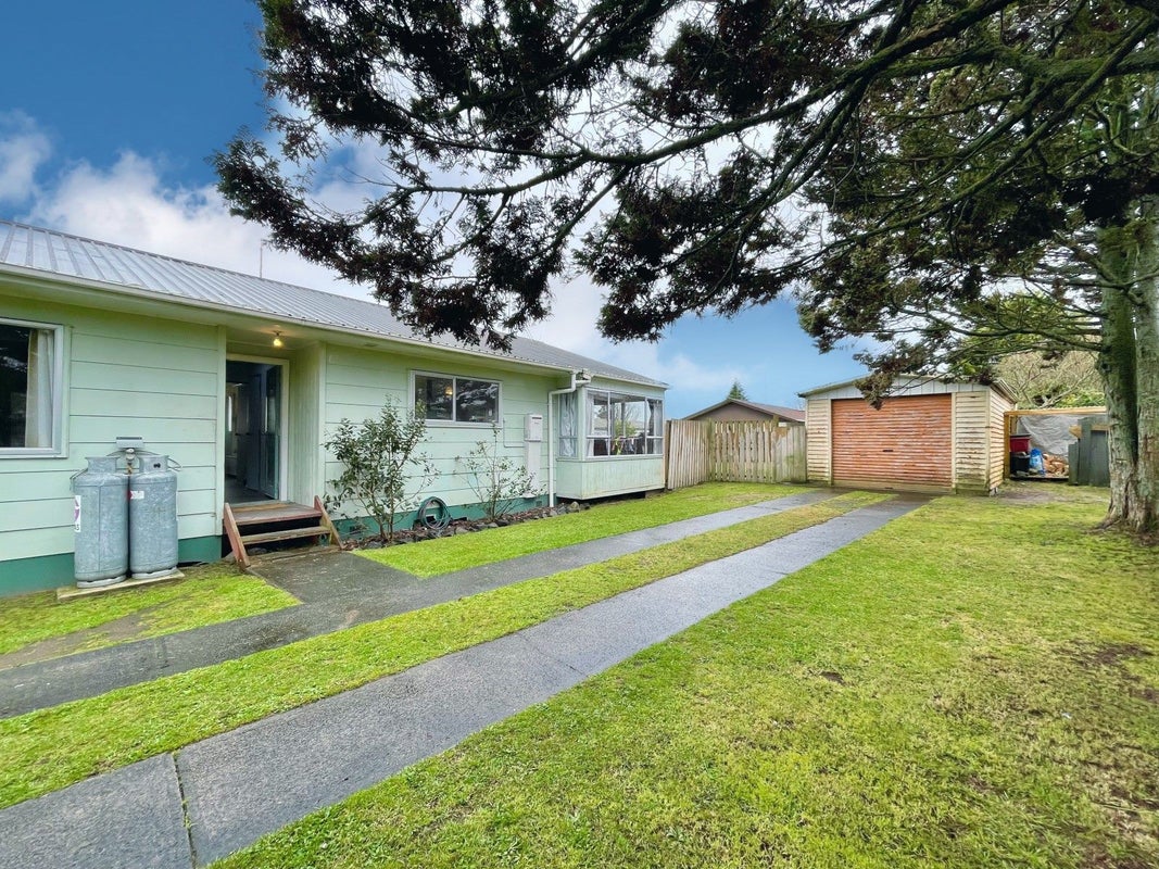 12 Bedford Place, Tokoroa, Tokoroa - Carousel 2