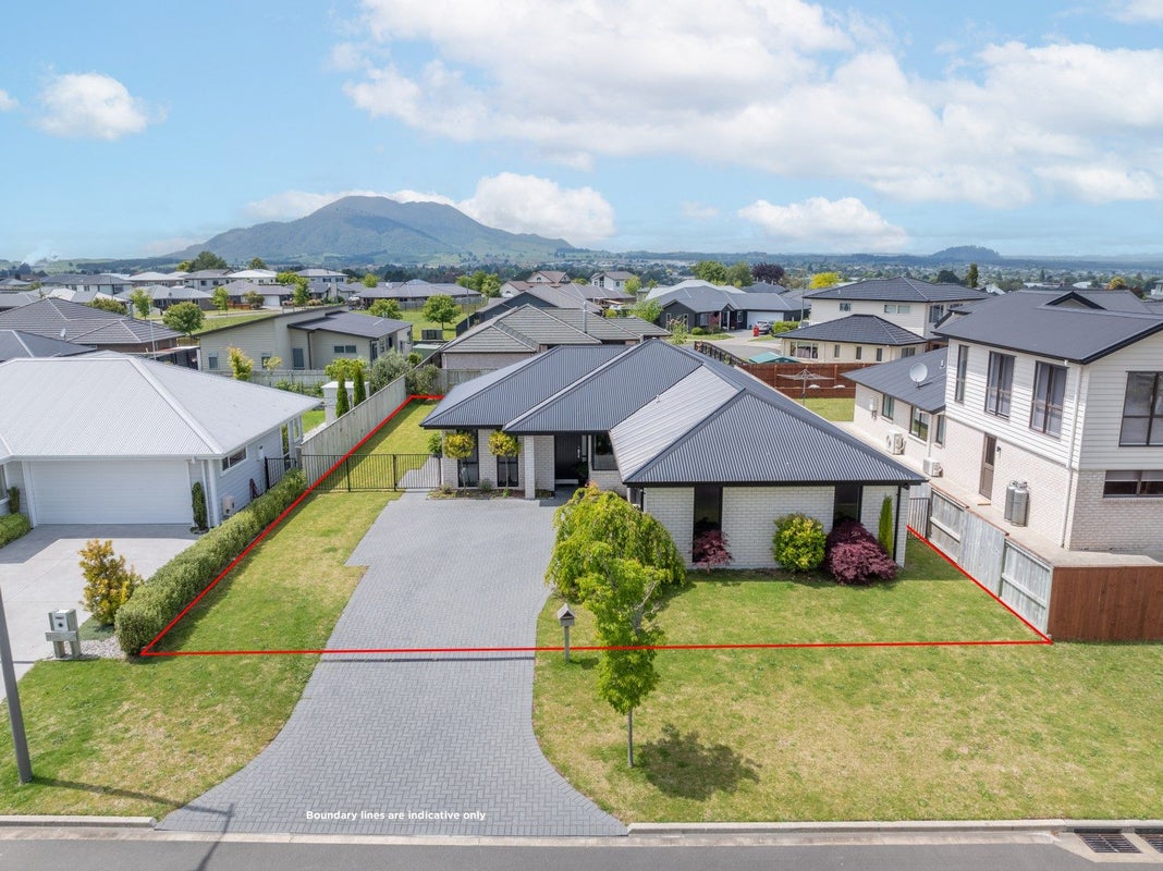 21 Huka Heights Drive, Rangatira Park, Taupo - Carousel 1