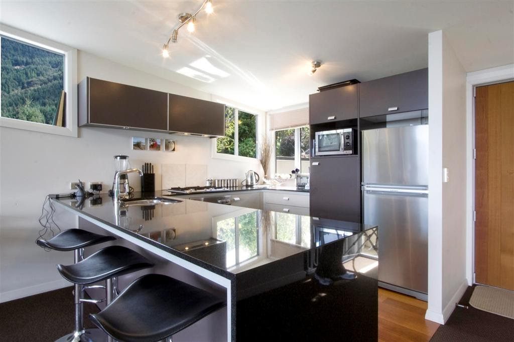 6B Miller Place, Sunshine Bay, Queenstown - Carousel 2