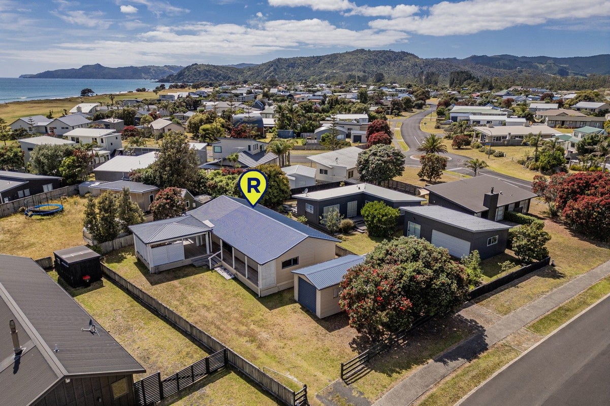 104 Sands Crescent, Matarangi, Whitianga - Carousel 1