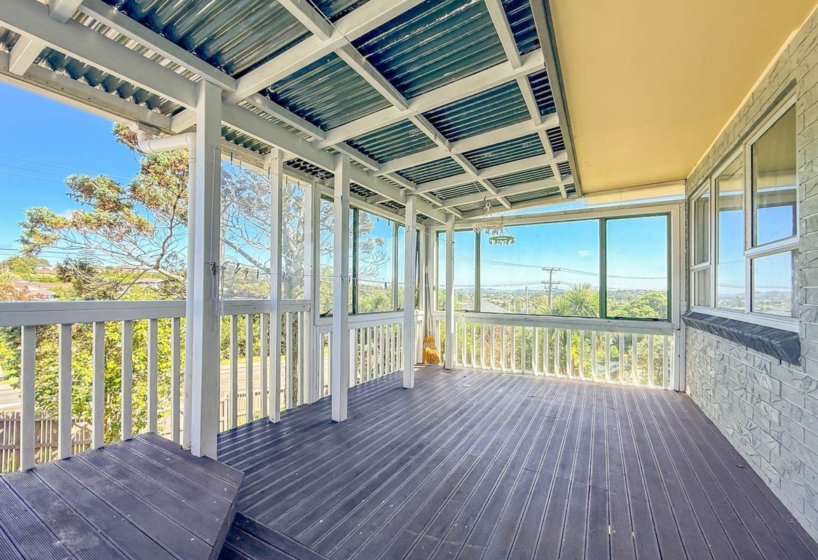 62 Widmore Drive, Massey, Auckland - Carousel 2
