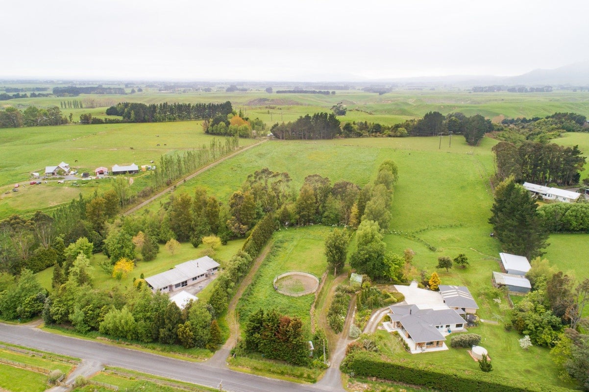 39 Williams Road, Tokomaru, Palmerston North - Carousel 2