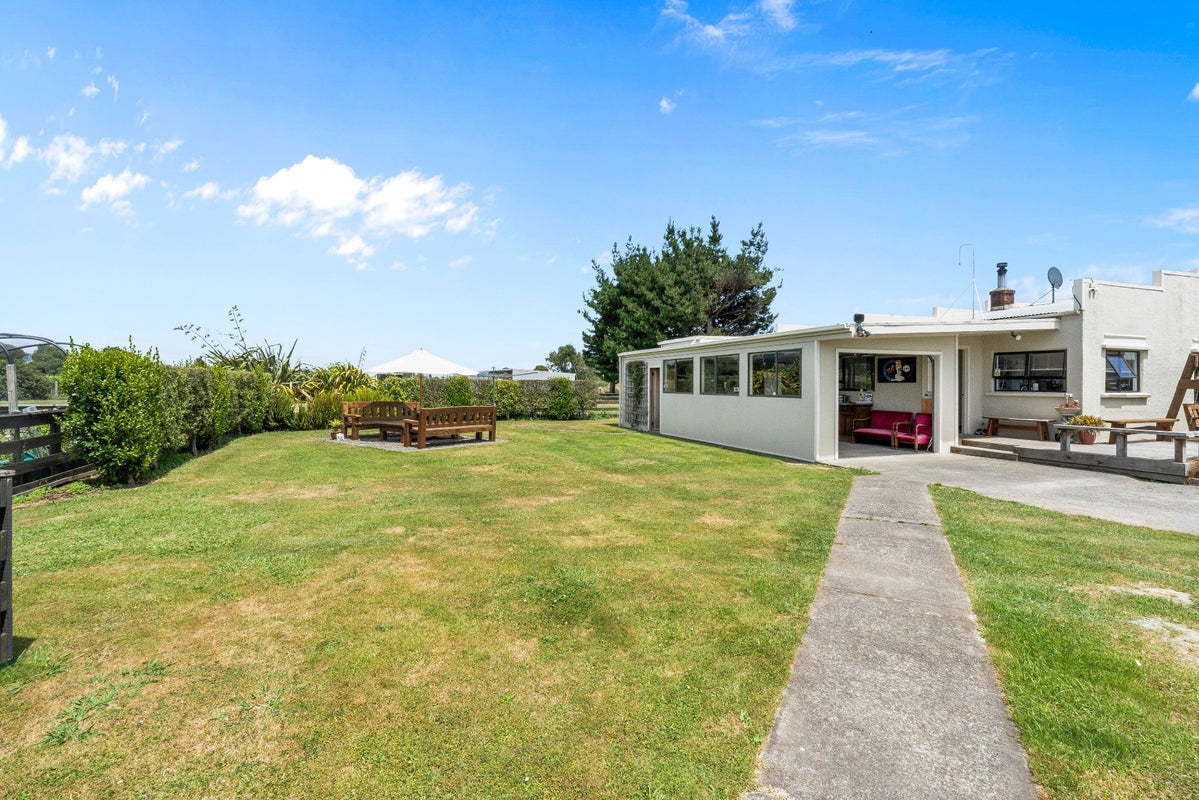 4 Bishops Road, Ohau, Levin - Carousel 2