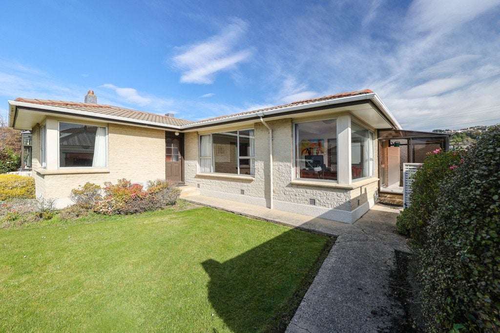 8 Nile Street, Saint Clair, Dunedin - Carousel 2