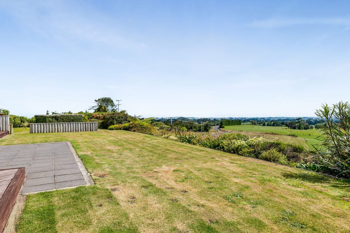 1593 Mangorei Road, Mangorei, New Plymouth - Carousel 2