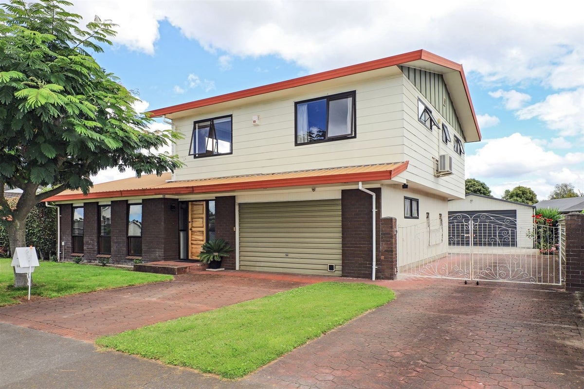 1247 Ada Street, Parkvale, Hastings - Carousel 1