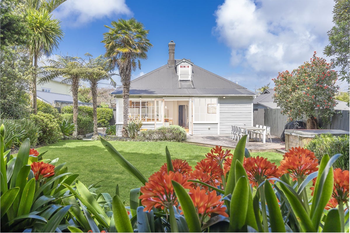 3 Shaw Street, Sandringham, Auckland - Carousel 2