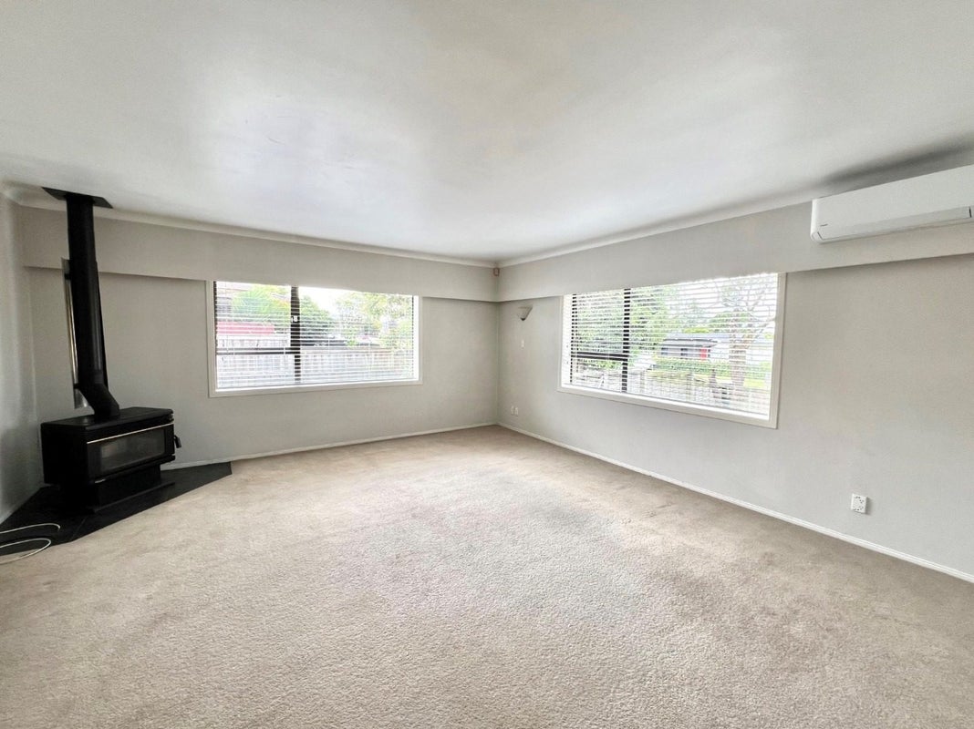 7 Hanover Place, Pahurehure, Papakura - Carousel 2