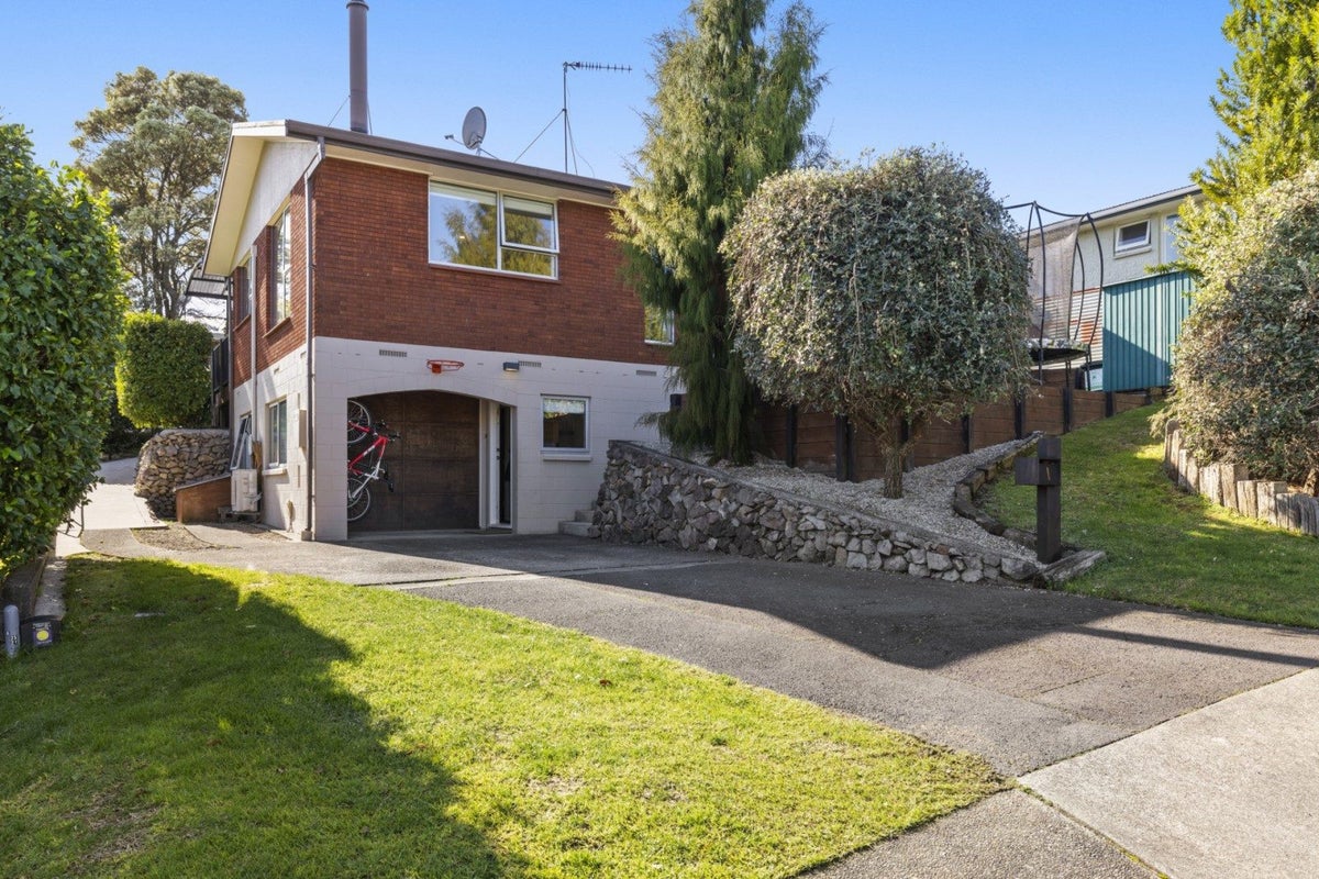 1 Rutherford Street, Otumoetai, Tauranga - Carousel 14