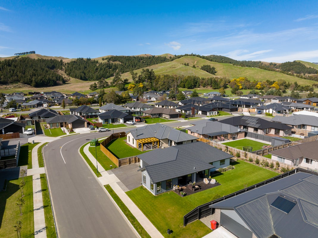 4 McNabb Place, Witherlea, Blenheim - Carousel 35