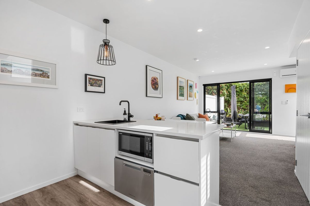 6/69 Allendale Road, Mount Albert, Auckland - Carousel 2