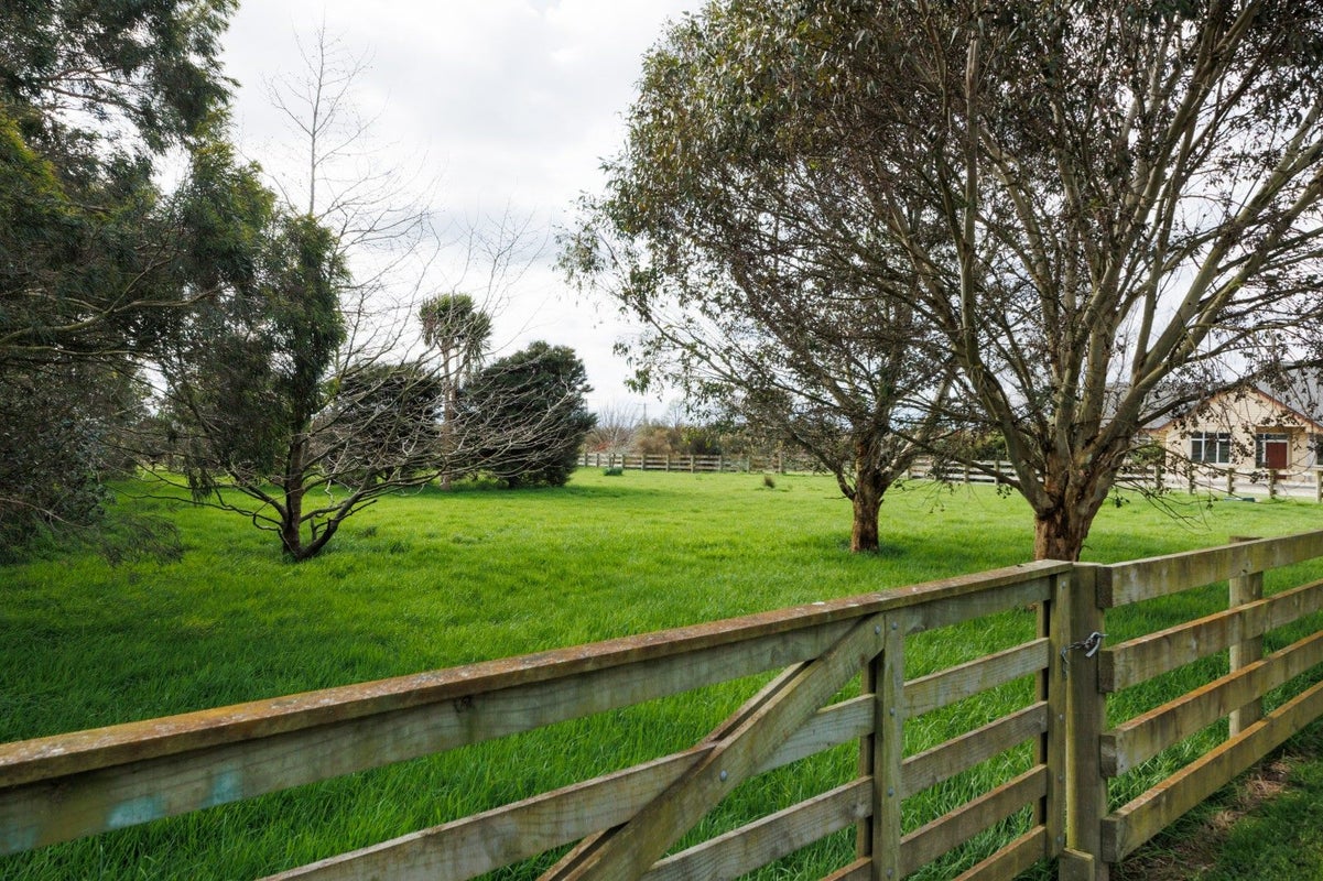 86 Currins Road, Linton, Palmerston North - Carousel 31