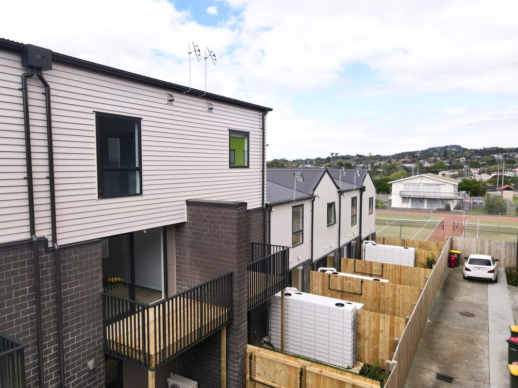 7/3234 Great North Road, New Lynn, Auckland - Carousel 14