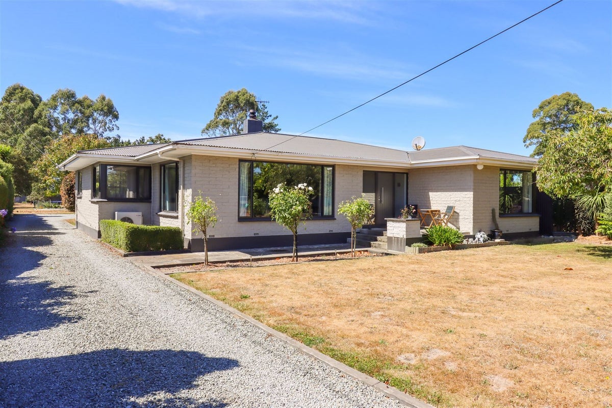 90 Acacia Drive, Levels - Carousel 1