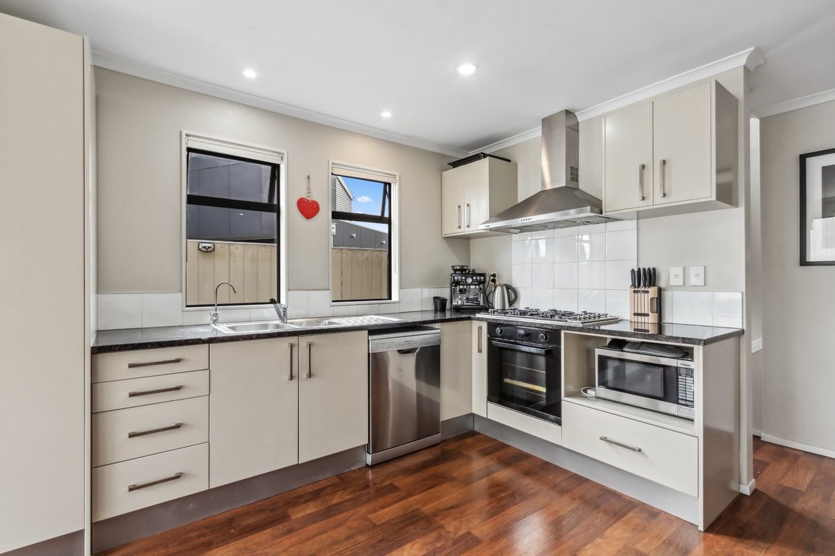 1186C Victoria Street, Whitiora, Hamilton - Carousel 2