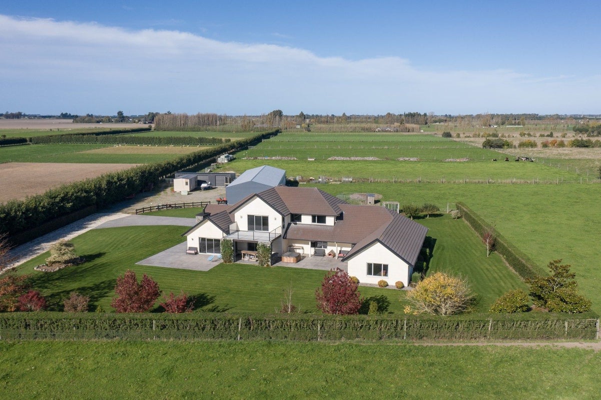 141 Milton Road South, Elgin, Ashburton - Carousel 1