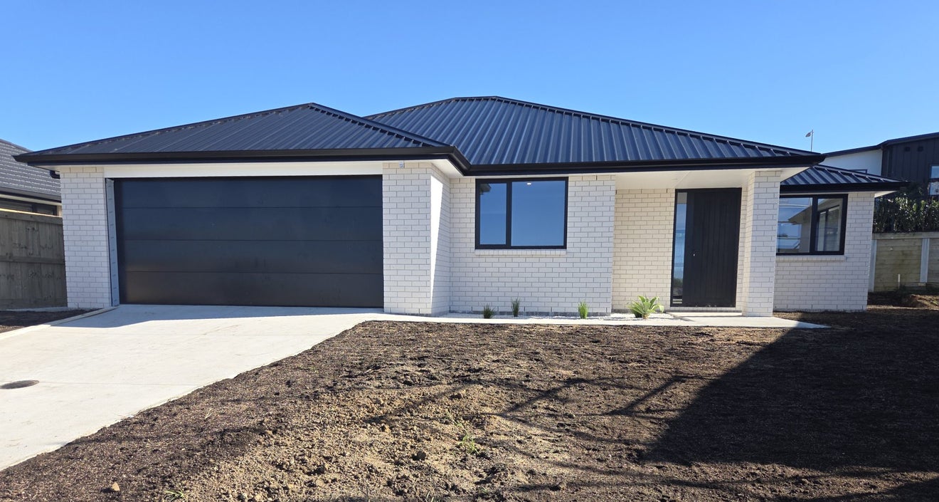 7 Snapper Crescent, OMOKOROA - Carousel 1