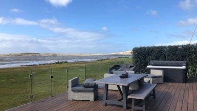21 Lincoln Street, Mangawhai Heads, Mangawhai - Carousel 1