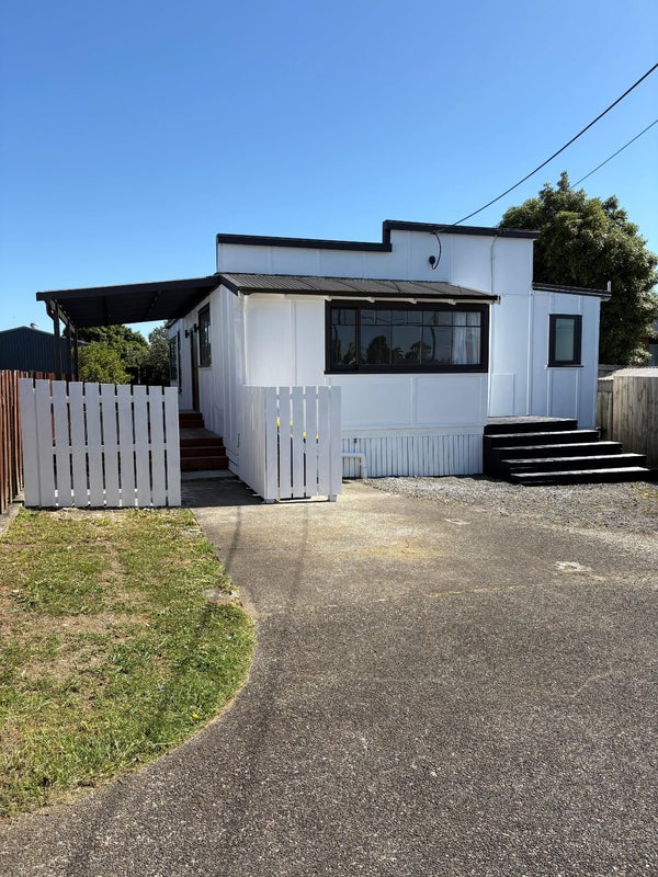 76 Wharf Road, Te Atatu Peninsula, Auckland - Carousel 14
