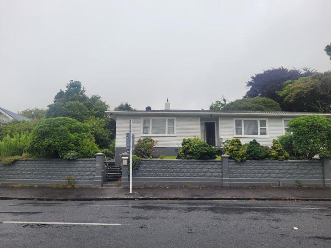 221 Tukapa Street, Westown, New Plymouth - Carousel 1