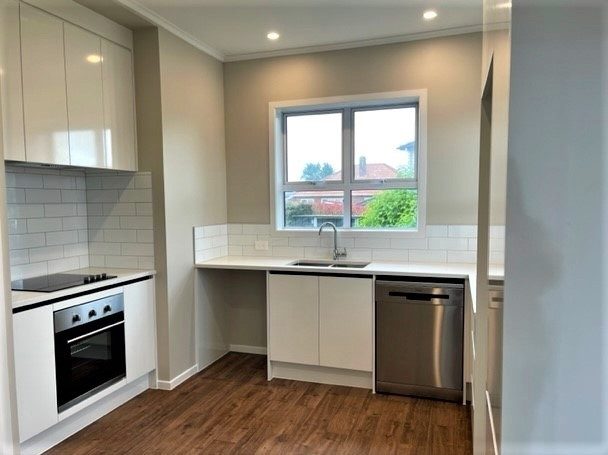 2/181 Mount Albert Road, Sandringham, Auckland - Carousel 2