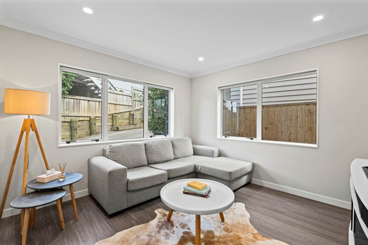 6B Archers Road, Glenfield, Auckland - Carousel 2