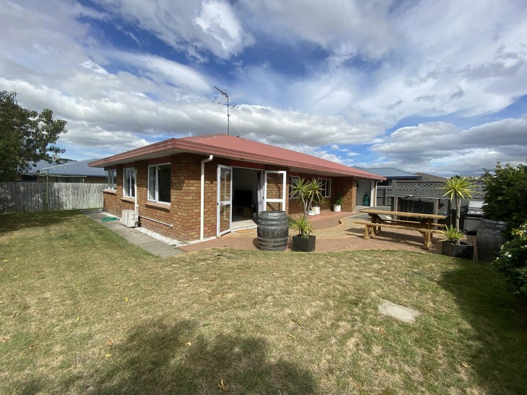 16F Wither Road, Witherlea, Blenheim - Carousel 1