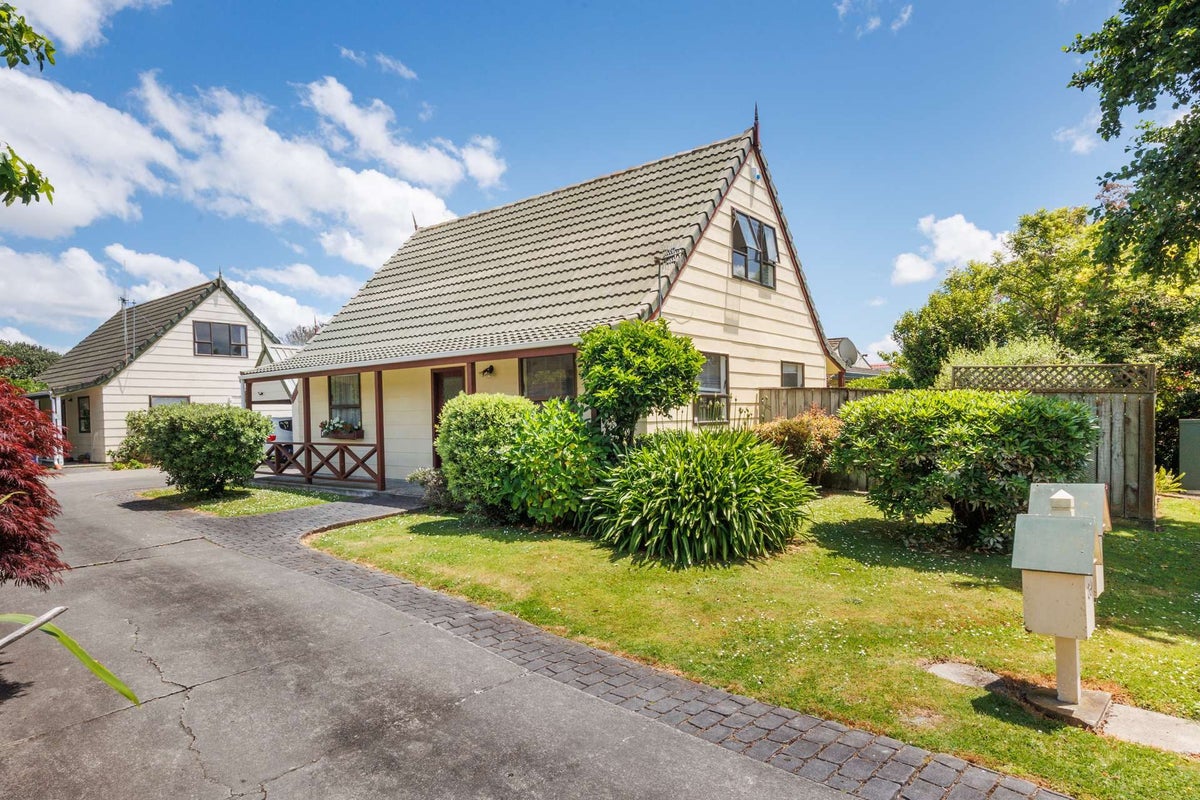 186 Amberley Avenue, Highbury, Palmerston North - Carousel 2