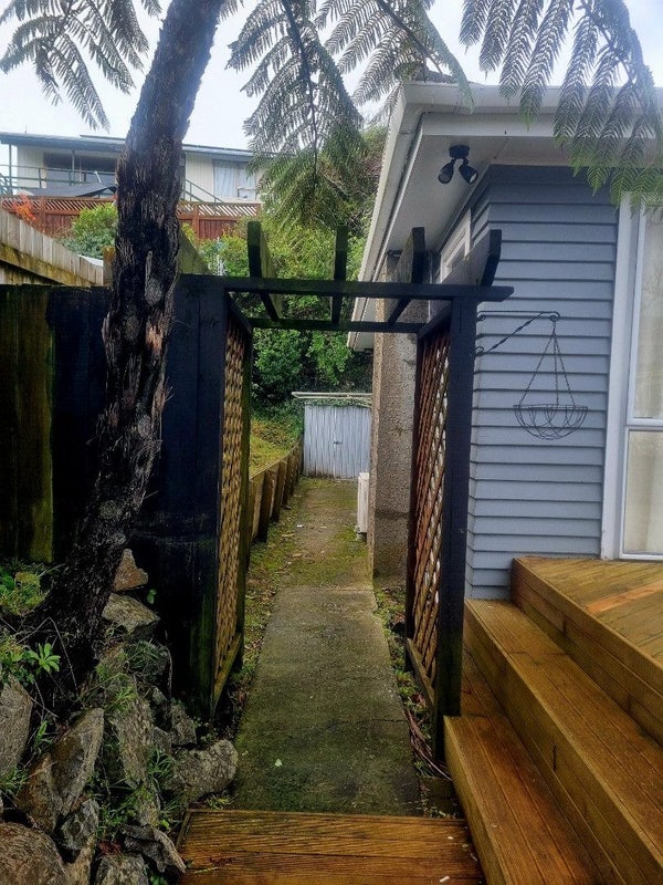 6A Bell Street, Tawa, Wellington - Carousel 14