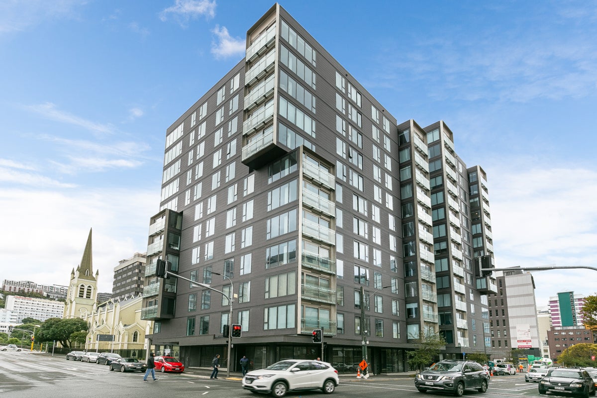 0 , Te Aro - Carousel 11