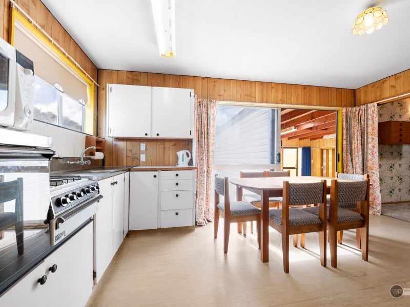 10A GRAHAM ST, Petone, Lower Hutt - Carousel 2