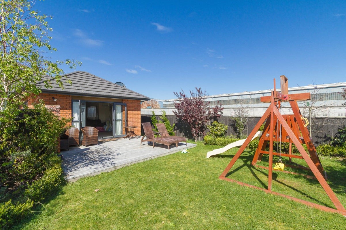 32 Moana Grove, Waiwhetu, Lower Hutt - Carousel 17