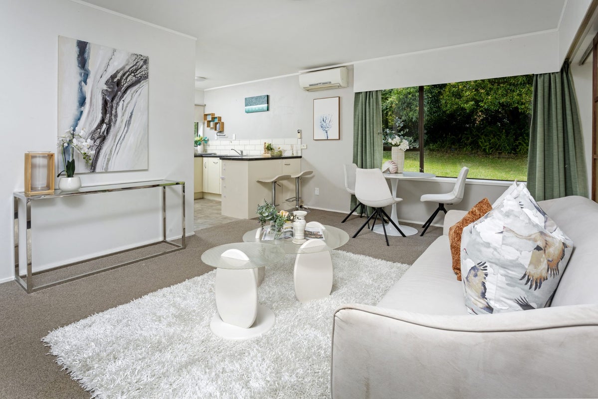 2/20 Gladys Avenue, Glenfield, Auckland - Carousel 1