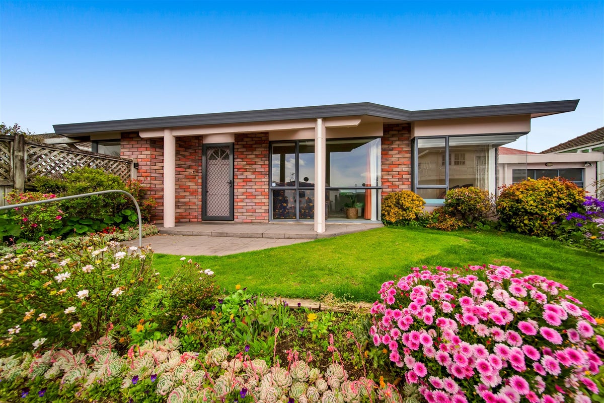 45 Tokomaru Street, Welbourn, New Plymouth - Carousel 1