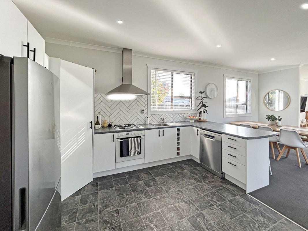 12 Moa Street, Waikiwi, Invercargill - Carousel 2