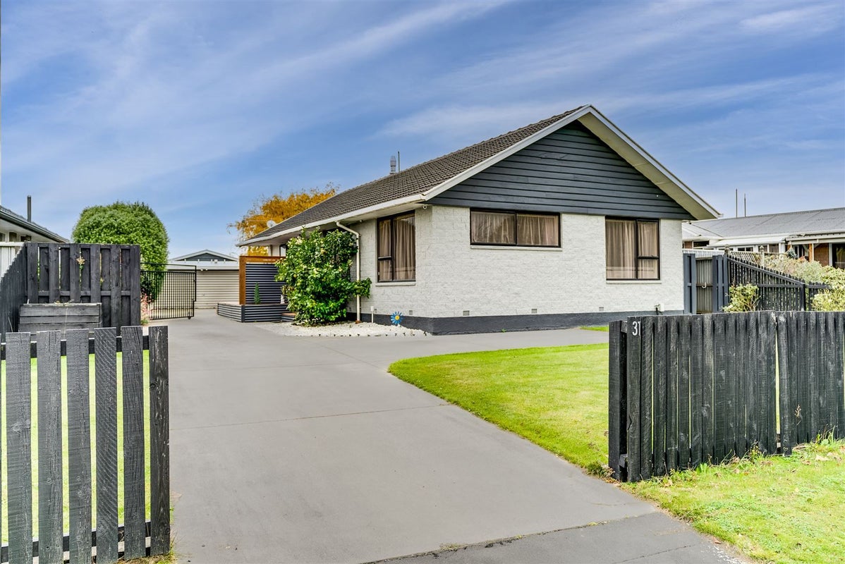 31 Oriana Crescent, Hornby, Christchurch - Carousel 2