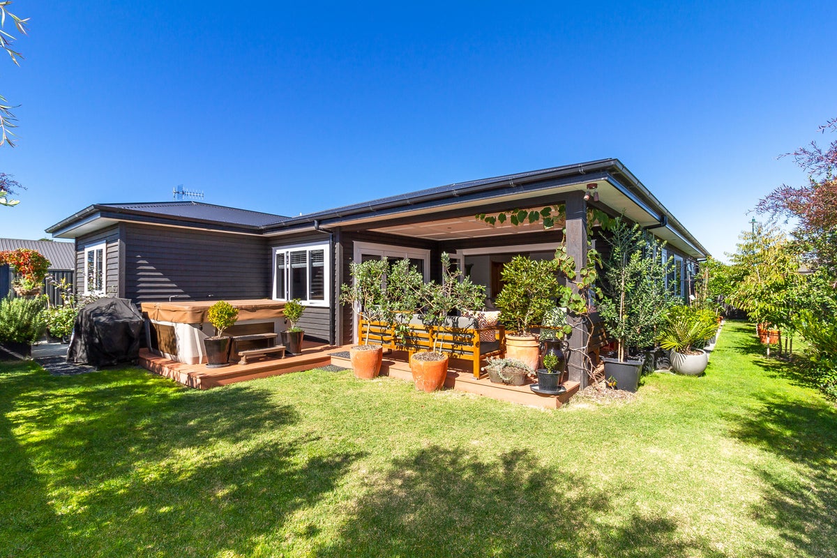 7 Drake Crescent, Awatoto, Napier - Carousel 20